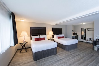 Suite, 2 Queen Beds, Non Smoking, Kitchenette (No Pets in room type)