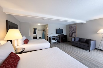 Suite, 2 Queen Beds, Non Smoking, Kitchenette (No Pets in room type)