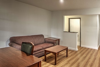 Deluxe Suite, 2 Queen Beds, Non Smoking