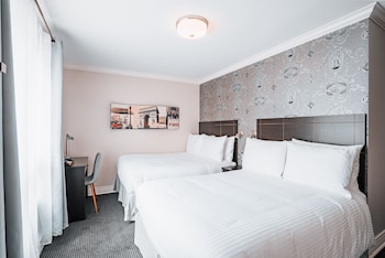 Budget Room, 2 Double Beds