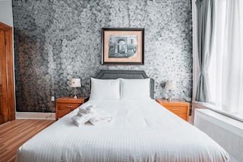 Superior Room, 1 Queen Bed