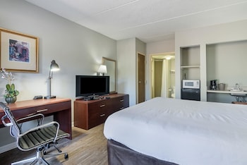 Standard Room, 1 King Bed, Non Smoking