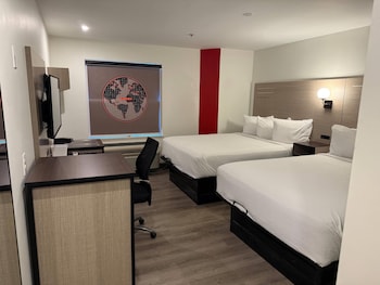 Room, 2 Queen Beds, Non Smoking