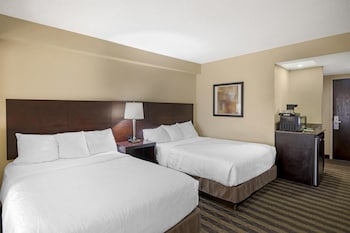 Standard Room, 2 Double Beds, Non Smoking, Refrigerator & Microwave