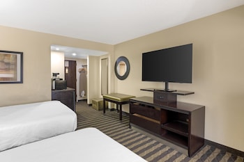 Standard Room, 2 Double Beds, Non Smoking, Refrigerator & Microwave