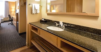 Executive Room, 1 King Bed, Non Smoking
