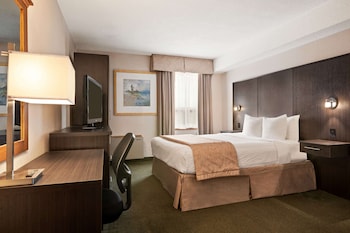 Deluxe Room, 1 Queen Bed, Non Smoking
