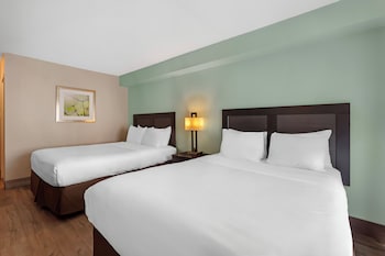 Room, 2 Queen Beds, Non Smoking