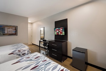 Deluxe Room, 2 Double Beds (Smoke Free)