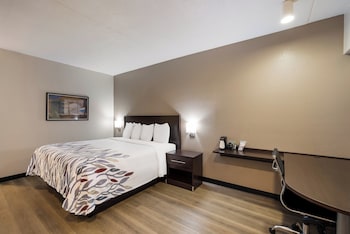 Superior Room, 1 King Bed (Smoke Free)