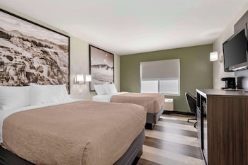 Standard Room, 2 Double Beds, Non Smoking, Ground Floor