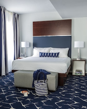 Superior Room, 1 King Bed