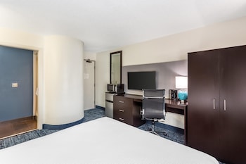 Standard Room, 1 Queen Bed