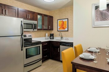 Suite, 2 Bedrooms, Fireplace