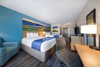 Room, 2 Queen Beds, Non Smoking, Microwave