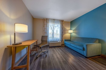 Suite, 1 King Bed, Non Smoking
