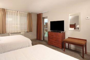 Suite, 2 Queen Beds, Non Smoking, Fireplace