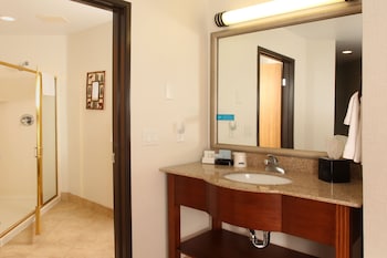 Suite, 1 King Bed, Non Smoking