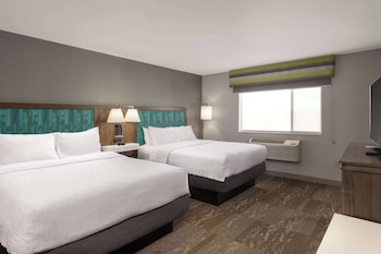 Suite, 2 Queen Beds, Non Smoking, Fireplace