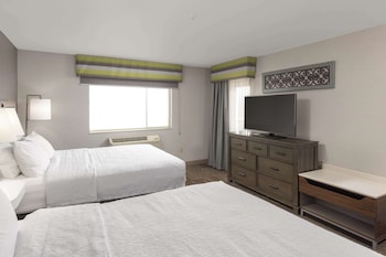 Suite, 2 Queen Beds, Non Smoking, Fireplace