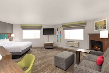 Studio, 1 King Bed, Non Smoking (Fireplace)