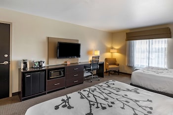 Room, 2 Queen Beds, Accessible, Non Smoking (Accessible Tub)