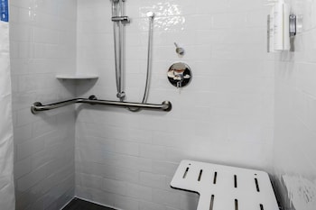 Room, 2 Queen Beds, Accessible (Mobility)