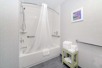 Room, 1 King Bed, Accessible, Non Smoking