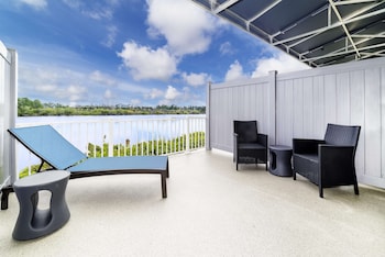 Room, 1 King Bed, Balcony