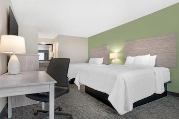 Standard Room, 2 Queen Beds, Non Smoking, Microwave