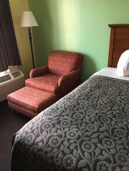 Room, 1 King Bed, Accessible, Non Smoking (Mobility)