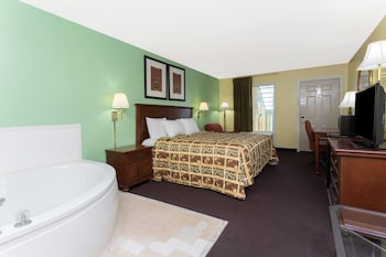 Room, 1 King Bed, Non Smoking, Hot Tub