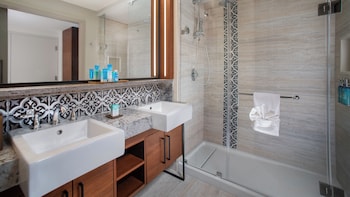 Tower - Presidential Suite - Club Access