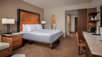 Tower - Resort View - King Bed. Wheelchair accessible with roll-in shower and option for hearing acc