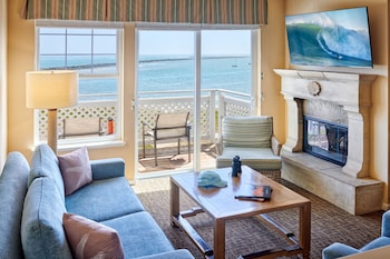 Penthouse Suite, 1 King Bed with Sofabed, Ocean View