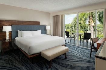 Suite, 1 Bedroom, Balcony (View)