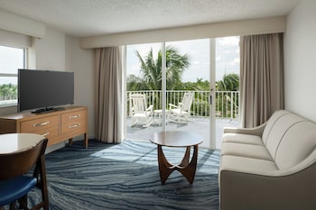 Suite, 1 Bedroom, Balcony, Marina View