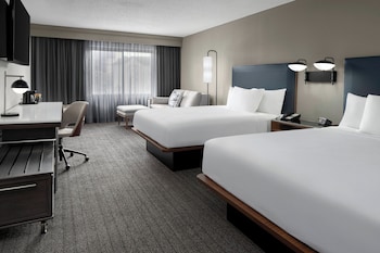 Room, 2 Queen Beds (Hearing Accessible)