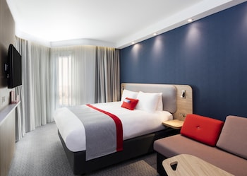 Standard Room, 1 Double Bed with Sofa bed (with Free Hot Breakfast)