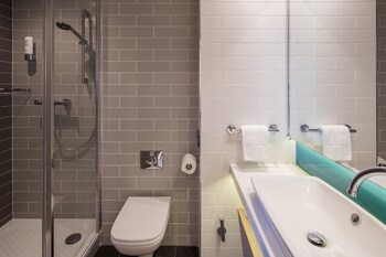 Standard Room (with Free Hot Breakfast)