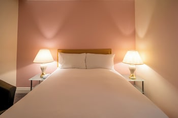 Double Room, No Windows