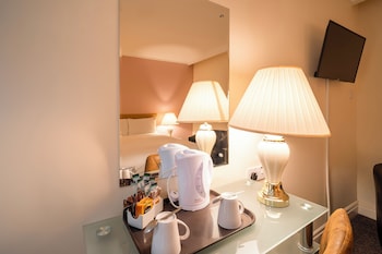 Double Room, No Windows
