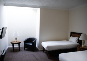 Standard Twin Room Without Window
