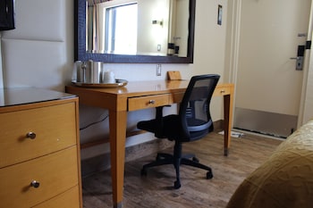 Standard Room, 2 Queen Beds, Non Smoking, Ground Floor