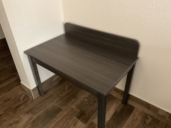 Deluxe Room, 1 Queen Bed, Non Smoking, Ground Floor