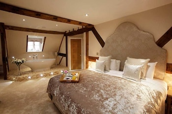 Suite, 1 Double Bed, Kitchen, Golf View (Full Kitchen)