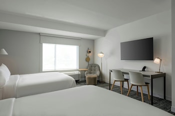 Standard Studio, 2 Queen Beds