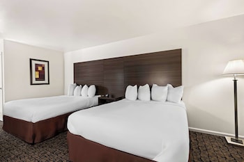 Executive Room, Multiple Beds, Non Smoking, Refrigerator & Microwave