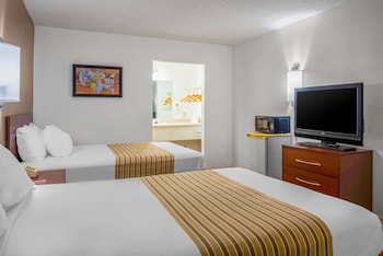 Standard Double Room, 2 Double Beds, Non Smoking