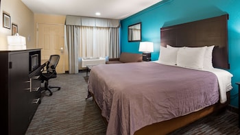 Standard Room, 1 King Bed, Non Smoking, Refrigerator & Microwave